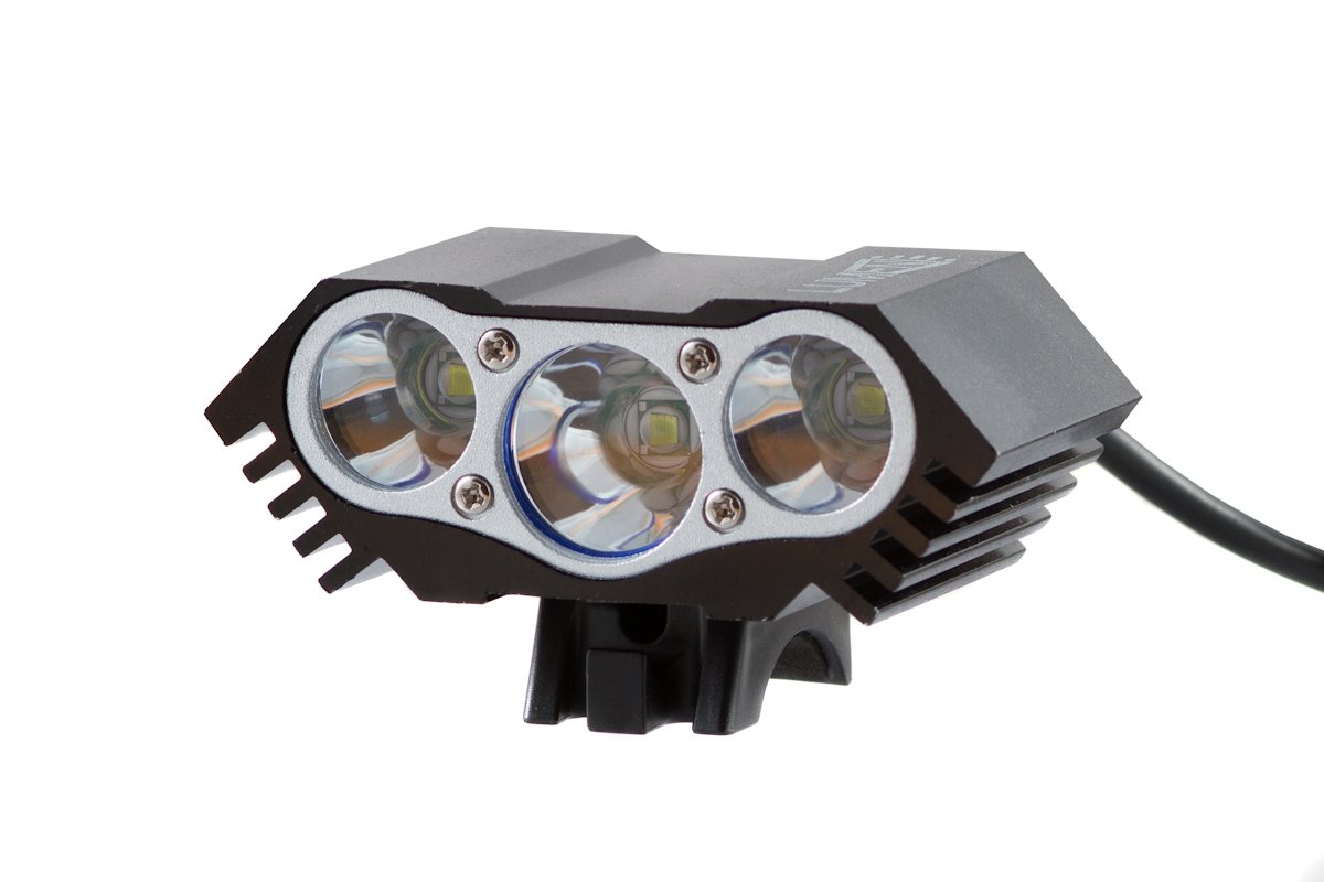 Фонарь велосипедный передний Lumen 303-X, 3600 lumens, 3 Cree XML-T6 черный, EBL303X
Фонарь велосипедный передний Lumen 303-X, 3600 lumens, 3 Cree XML-T6 черный, EBL303X