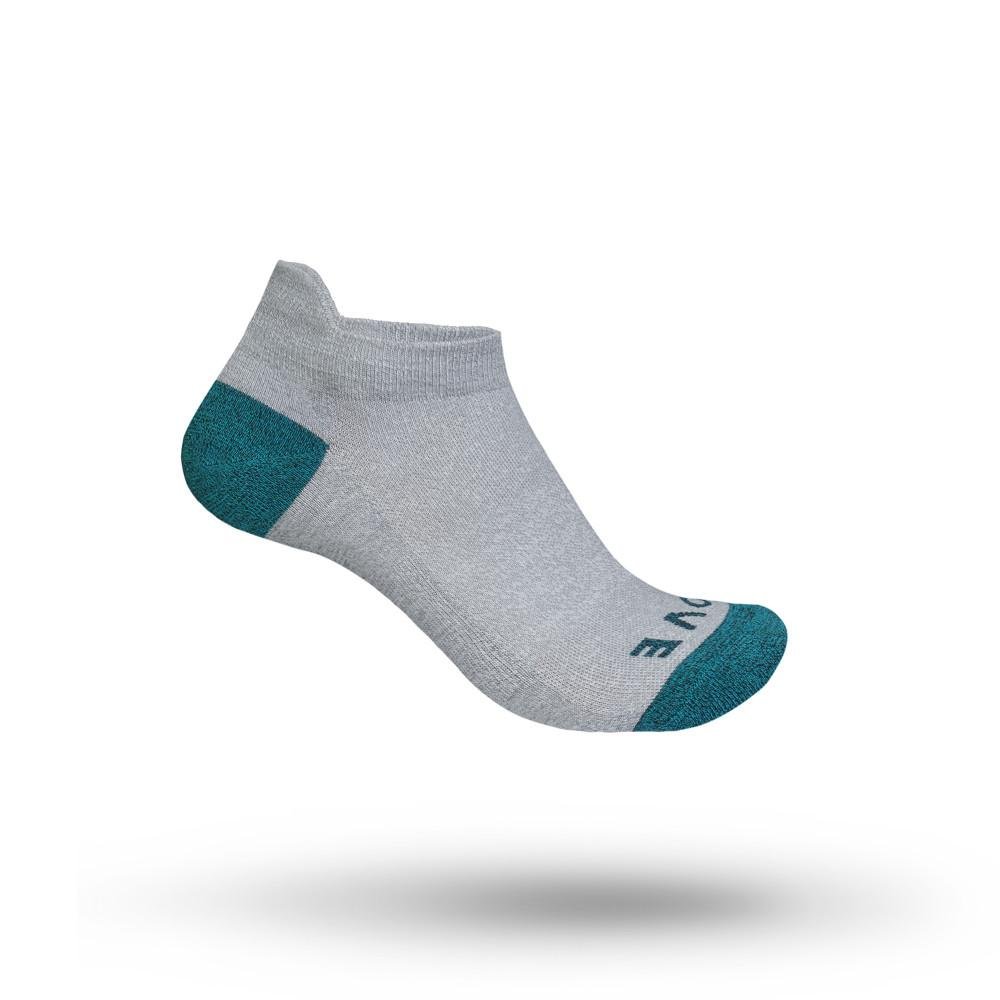 Велоноски женские GripGrab Classic Sock No Show, безшовные, сетчатые зоны, серый (Размер S (38 - 41))
Велоноски женские GripGrab Classic Sock No Show, безшовные, сетчатые зоны, серый (Размер S (38 - 41))