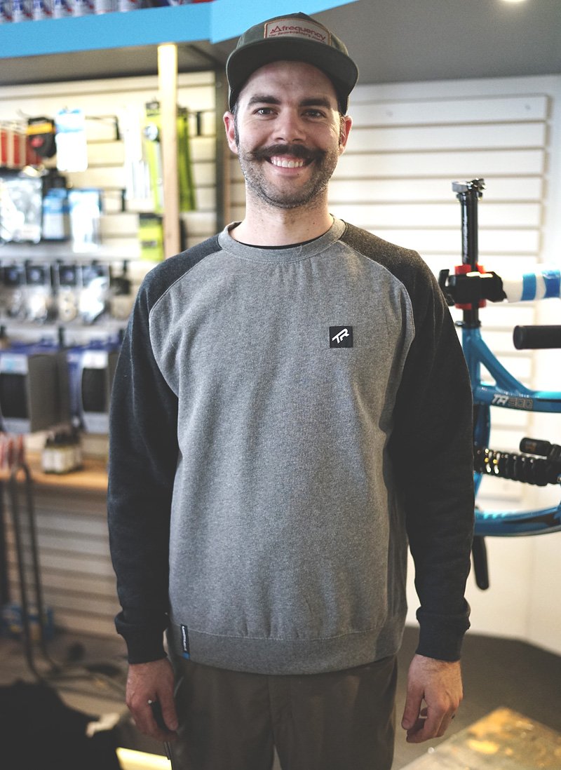 Свитер TBC Crewneck Sweatshirt (Style: Premium Tag, Color: Black/Grey, Size: (Размер - S)
Свитер TBC Crewneck Sweatshirt (Style: Premium Tag, Color: Black/Grey, Size: (Размер - S)