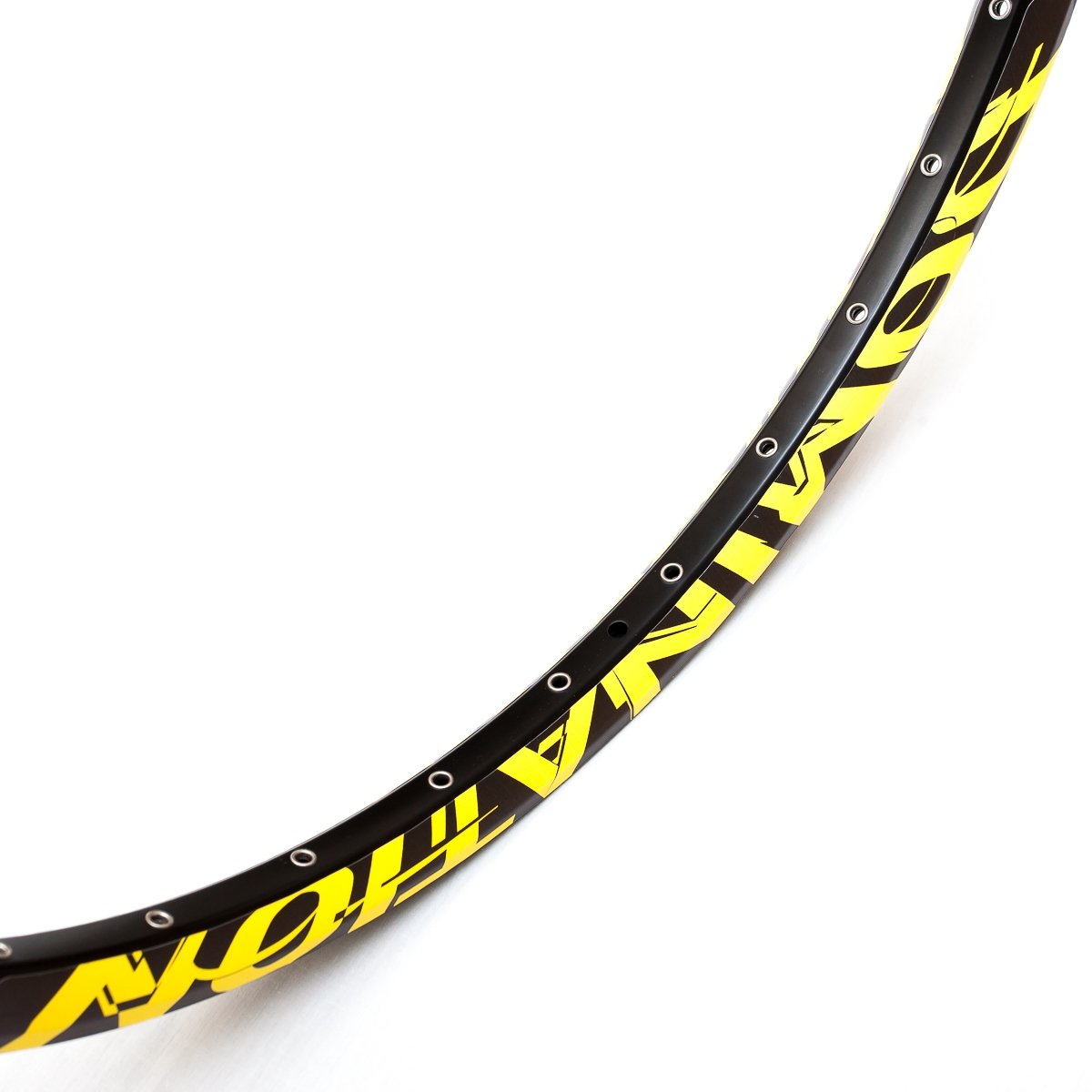 Комплект наклеек на обода Colt Bikes DOMINATION SL, 26", 559x25, черный\желтый, 3182MD32ph0Yellow
Комплект наклеек на обода Colt Bikes DOMINATION SL, 26", 559x25, черный\желтый, 3182MD32ph0Yellow