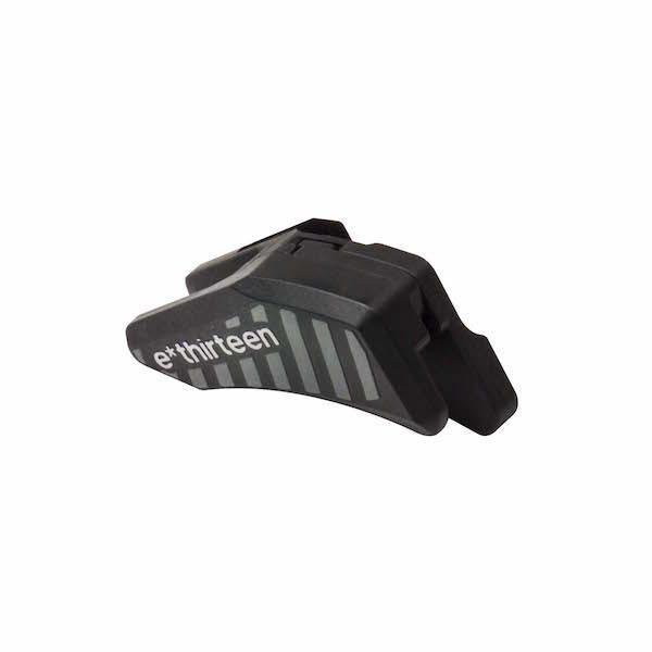 Направляющая успокоителя (верхняя) E Thirteen Compact Upper Slider, Black, CGS21-100
Направляющая успокоителя (верхняя) E Thirteen Compact Upper Slider, Black, CGS21-100