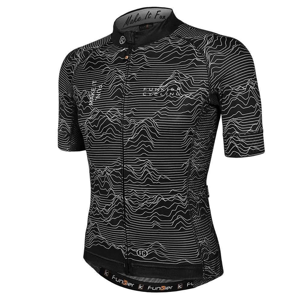 Велофутболка FUNKIER ROSSINI J-2106 Black Men Pro Short Sleeve Jersey, черная рисунок "горы", 12-841
Велофутболка FUNKIER ROSSINI J-2106 Black Men Pro Short Sleeve Jersey, черная рисунок "горы", 12-841