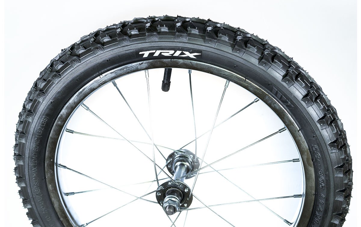 Колесо переднее TRIX 16" в сборе, стальной хромированный обод, передняя втулка, камера, покрышка Compass, 16-F-STEEL
Колесо переднее TRIX 16" в сборе, стальной хромированный обод, передняя втулка, камера, покрышка Compass, 16-F-STEEL
