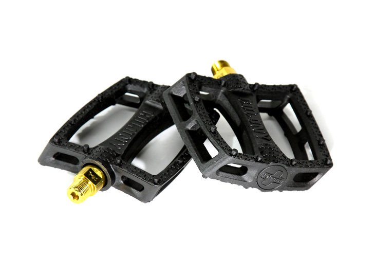Педали велосипедные COLONY Fantastic Plastic Pedals 9/16" - Nylon/Fibre Mix, цвет черно-золотой, 03-002191, Черный
Педали велосипедные COLONY Fantastic Plastic Pedals 9/16" - Nylon/Fibre Mix, цвет черно-золотой, 03-002191, Черный