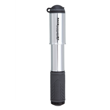 Насос Topeak RaceRocket MT, ручной, серебристый цыет, TRR-MT1S Насос Topeak RaceRocket MT, ручной, серебристый цыет, TRR-MT1SВелосипедный насос<br>Профессиональный компактный насос для спортсменов и гонщиков. Идеально подойдет для горного велосипеда, благодаря увеличенной воздушной камере. Легкая алюминиевая (CNC) конструкция и выдвижной шланг с умной насадкой SmartHead. Низкий вес (114 гр) позволяет возить насос в заднем кармане веломайки. Максимальное давление 90 Psi / 6 Bar.<br>