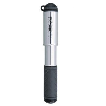 Насос Topeak RaceRocket, ручной, портативный, серебристый, TRR-1S Насос Topeak RaceRocket, ручной, портативный, серебристый, TRR-1SВелосипедный насос<br>Профессиональный компактный насос для спортсменов и гонщиков. Легкая алюминиевая конструкция и выдвижной шланг. Низкий вес позволяет возить насос в заднем кармане веломайки.<br>