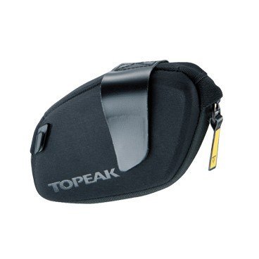 Велосумка подседельная Topeak DynaWedge, крепление на липучке, TC2294B Велосумка подседельная Topeak DynaWedge, крепление на липучке, TC2294BВелосумки<br>Аэродинамическая, водостойкая сумочка под седло. Легкая и компактная, с креплением на липучке. Подходит для большинства велосипедов. Объема 350мл хватит для запасной камеры, набора инструментов и других мелочей.<br><br>Объем сумки 350мл<br>Материал Пластик, EVA<br>Крепление Подс. штырь ?25.4 - 34.9мм<br>Дополнительно Крепление на рамки седла с помощью липучки<br>Размеры 14 x 4.5 x 10.5 см<br>Вес товара 66 гр.<br>