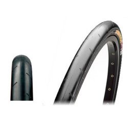 Покрышка Maxxis Xenith, 26x1.5, 60 TPI, 70a , TB58905100 Покрышка Maxxis Xenith, 26x1.5, 60 TPI, 70a , TB58905100Велопокрышки<br>Покрышка Maxxis Xenith 1.5 предназначена для владельцев велосипедов с колесами 26 желающих повысить свою скорость при езде по асфальту. Малая ширина покрышки, отсутствие ярко выраженного протектора и достаточно большое допустимое давление (80 psi/5.5 bar) обеспечивают низкое сопротивление качению, а тщательно подобранный состав резины позволяет покрышке Maxxis Xenith 1.5 сочетать высокую износостойкость с хорошим качеством сцепления с дорогой.<br><br>Особенности:<br><br> Размер: 26x1.50<br> Плотность корда: 60 TPI<br> Тип корда: складной<br> Компаунд: Single<br> Жесткость резины: 70a<br> Максимальное давление: 80 PSI<br> Вес: 425г<br>
