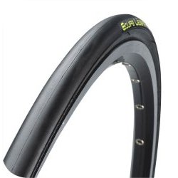 Покрышка Maxxis Xenith Equipe Legere, 700x23C, 120 TPI, 62a, шоссе, TB86347000 Покрышка Maxxis Xenith Equipe Legere, 700x23C, 120 TPI, 62a, шоссе, TB86347000Велопокрышки<br>Суперлегкая покрышка для шоссе, максимальное ускорение. Предназначена только для соревнований.<br><br>Особенности:<br><br>Размер: 700x23c<br>Плотность корда: 120 TPI<br>Тип корда: складной<br>Компаунд: Single<br>Жесткость резины: 62a<br>Максимальное давление: 145 PSI<br>Вес: 150г<br>