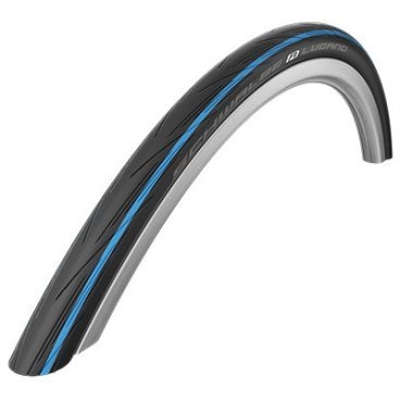 Шоссейная покрышка Schwalbe Lugano 700x23C, черная-синяя, 11101011V Шоссейная покрышка Schwalbe Lugano 700x23C, черная-синяя, 11101011VВелопокрышки<br>Самая простая, но добротная шина для шоссе от Schwalbe. Новый протектор! Предсказуемое поведение на трассе и вполне приемлемая цена.<br><br> Размеры: 700x23C (23-622)<br> Профиль: HS471<br> Цвет: Черный с синими полосами<br> Материал: Silica/ Active<br> Назначение: Шоссе<br> Каркас: Проволочный<br> Боковина: Lite<br> Защита: Kevlar Guard<br> Вес: 325 гр.<br> Макс. нагрузка: 65 кг (на одно колесо)<br> Оценка по скоростным характеристикам: 3 из 6<br> Оценка по сцеплению: 3 из 6<br> Оценка по защите от проколов: 3 из 6<br> Оценка по сроку службы: 3 из 6<br> Рекомендуемое давление в шинах: 6.0-9.0 Bar<br>