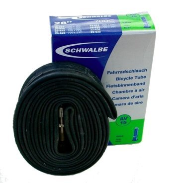 Велокамера Schwalbe 18/28-622 мм / 28x3/4-1.10, AV15, автониппель, 10427340 Велокамера Schwalbe 18/28-622 мм / 28x3/4-1.10, AV15, автониппель, 10427340Камеры для велосипеда<br>Велокамеры Schwalbe являются единственными в мире, удостовенными печати качества VSF all ride (германская <br>ассоциация продавцов только высококачественной продукции).Победитель теста велокамера Schwalbe SV13.<br><br>Велокамеры Schwalbe удерживают воздух значительно дольше, потому что качеству и чистоте материала уделяется <br>максимальное внимание. Каждая велокамера Schwalbe накачивается на заводе индивидуально и в течении 24 часов <br>проверяется на пропускаемость воздуха. При этом камера помещаятся в прессформу, что гарантирует стабильность толщины <br>стенок и удержание воздуха.<br><br><br><br> <br> размер колеса: 18/28-622 мм / 28x3/4-1.10 дюймов<br><br> <br>клапан: AV 15 (40 мм)<br><br> <br>вес: 105 гр<br><br> <br>цвет: черный<br><br> <br>ниппель: auto/moto<br>