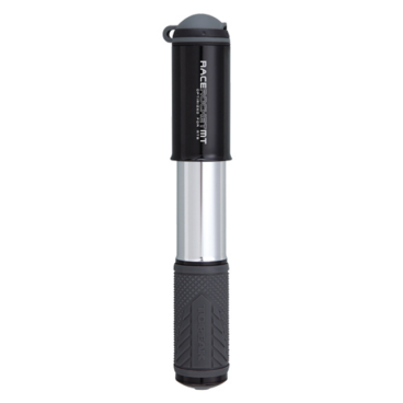 Насос Topeak RaceRocket MT, чёрный цвет, алюминий, TRR-MT1B Насос Topeak RaceRocket MT, чёрный цвет, алюминий, TRR-MT1BВелосипедный насос<br>Профессиональный компактный насос для спортсменов и гонщиков. Идеально подойдет для горного велосипеда, благодаря увеличенной воздушной камере. Легкая алюминиевая (CNC) конструкция и выдвижной шланг с умной насадкой SmartHead. Низкий вес (114 гр) позволяет возить насос в заднем кармане веломайки. Максимальное давление 90 Psi / 6 Bar.<br> Характеристики <br>Насадка (головка) - SmartHead ThreadLock с интегрированным переходником Presta/Schrader<br>Воздушная камера - CNC алюминиевый сплав, увеличенный диаметр<br>Шланг - резиновый, выдвижной<br>Рукоятка пластик + Kraton<br>Максимальное давление - 90 psi / 6 bar<br>Дополнительно: крепление на раму (под флягодержатель)<br><br>Размеры - (Д x Ш x В) 19.6 x 3.7 x 3.3 см<br>Вес - 114 гр<br>