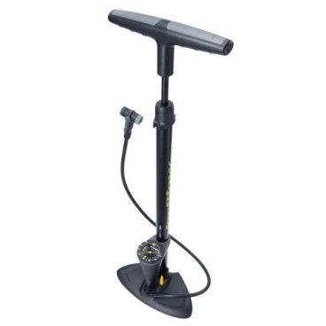 Насос напольный TOPEAK Joeblow Max HP Floor Pump (Черный цвет, TJB-M2B) Насос напольный TOPEAK Joeblow Max HP Floor Pump (Черный цвет, TJB-M2B)Велосипедный насос<br>Напольный насос Topeak JoeBlow Max HP с манометром в стальном корпусе, имеет широкую ручку, максимальное давление 160 psi. Три типа ниппеля - AV/SV/DV. Двойной клапан. <br>Характеристики насоса:<br>-Материал : сталь/пластик<br>-Манометр : аналоговый<br>-Максимальное давление : 160 psi/11 bar/11 ат<br>-Надежный двухсторонний клапан совместим со всеми ниппелями без специальной настройки<br>-Клапан: TwinHead™ - двусторонний клапан. С одной стороны вело ниппель (Presta), а с другой - авто ниппель (Shrader). Очень надежная и простая в использовании система<br>-Широкая пластиковая ручка с резиновыми вставками<br>-Длинный шланг<br>-Имеет держатель для шланга<br>-Большое основание из композита обеспечивает устойчивость<br>-Размер : 12.7 х 24 х 67.5 см<br>-Вес : 1.39 кг<br>-Цвет: черный<br>-Дополнительно: в комплекте иголка для мяча, переходник для накачки мячей для фитнеса, шариков и т.д.<br>