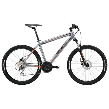 Горный велосипед Merida Matts 6.20-D 2017 Горный велосипед Merida Matts 6.20-D 2017Горные (MTB)<br>Модельный год2017<br>Применениегорный (MTB)<br>горный (кросс-кантри)<br>Возрастная группавзрослый<br>Типмужской<br><br><br>Рама и амортизация<br><br>Материал рамыалюминий / 6061 /<br>Амортизацияпередняя вилка<br>Тип амортизации (вилка)пружинно-масляная / SR Suntour XCT HLO /<br>Ход вилки100 мм<br>Локаут вилки / гидравлический /<br><br><br>Колеса и тормоза<br>Диаметр колес26 <br>Модель покрышекMerida Sport / 2.1 /<br>Материал ободаалюминий / Merida Matts D /<br>Ободдвойной<br>Передний тормоздисковый гидравлический / Tektro MA, ротор 160 мм /<br>Задний тормоздисковый гидравлический / Tektro MA, ротор 160 мм /<br>Руль и трансмиссия<br>Скоростей24 шт<br>Звёзд системы3 / шатун: Shimano Altus M131, 42-34-24Т /<br>Звёзд кассеты8<br>Модель кассетыSunrace CS8<br>Передний переключательShimano Tourney / TY /<br>Задний переключательShimano Acera<br>Тип манеткитриггерные<br>Модель манеткиShimano Altus<br>Форма руляпрямой<br>ВыносMerida Comp OS<br>Модель руляMerida OS R15 / длина - 660 мм /<br><br><br>Общее<br>Комплектациящиток на цепь<br>Модель сиденьяMerida Sport<br>Вес15.1 кг<br>