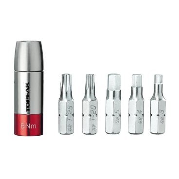 Динамометрическая бита Topeak Nano TorqBit 6, с набором бит-насадок, TT2563 Динамометрическая бита Topeak Nano TorqBit 6, с набором бит-насадок, TT2563Велоинструменты<br>Динамометрическая бита и набор ключей к ней в компактном кейсе-органайзере. Позволяет точно соблюсти момент усилия затяжки и не испортить дорогостоящие вело-компоненты. Для использования динамометрических бит необходим рычаг, в качестве него выступает шестигранный ключ 5 мм, имеющийся практически в любом мультитуле. <br>материал изготовления: закаленная сталь<br>номиналы шестигранных насадок: 3, 4, 5 мм<br>номиналы насадок torx: t20, t25<br>номинал динамометрической насадки: 6 Нм<br>в комплекте к ключам пластиковая коробка-органайзер<br>размеры: 54х5х22 мм <br>заявленный вес комплекта: 75 гр<br>
