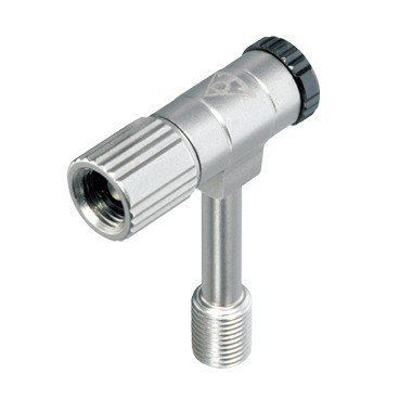 Адаптер для насосаTOPEAK Pressure-Rite Shock Adapter, TSA-01 Адаптер для насосаTOPEAK Pressure-Rite Shock Adapter, TSA-01Велосипедный насос<br>Удобный адаптер типа Schrader для труднодоступных вентилей амортизаторов с высокоточной регулировкой подачи/спуска давления. Корпус из латуни, высококачественная обработка.<br><br>Корпус из латуни<br>Дополнительно: поворотная головка<br>Регулировки: точная регулировка давления (колесиком)<br><br>Размеры - (Д x Ш x В) 3.2 x 1.1 x 4.2 см<br><br>Вес - 23 гр<br>
