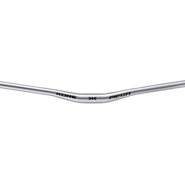 Руль Kore Mega, 760x35x31.8, серебристый, KHBMEGA776035PASAT Руль Kore Mega, 760x35x31.8, серебристый, KHBMEGA776035PASATРули<br>Лёгкий и жёсткий алюминиевый руль для катания в стиле эндуро и ол-маунтин, изготовленный из сплава марки 7075-Т6. Руль декорирован принтами в виде надписей, а специальные риски на концах позволяют легко укоротить его до нужной длины.<br><br><br><br>ОСОБЕННОСТИ<br><br><br><br>Материал: алюминиевый сплав марки 7075-Т6<br><br>Ширина: 760мм<br><br>Геометрия: изгиб вверх – 5 градусов, изгиб назад – 8.5 градусов, подъём – 35мм<br>Специальные риски на концах руля позволяют легко укоротить его до нужной длины<br><br>Цвет: серебристый<br>