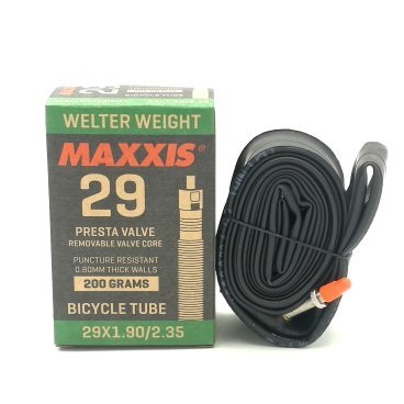Фото Велокамера Presta Maxxis Welter, 29x1.9/2.35, Weight, 0.9mm, черная, велониппель, IB96826100