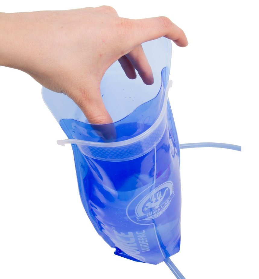 Фляга/гидропак вело M-Wave SOURCE 2 литра, прозрачно-голубая, антибактериальная защита, 5-122515 купить на ЖДБЗ.ру - фотография № 2