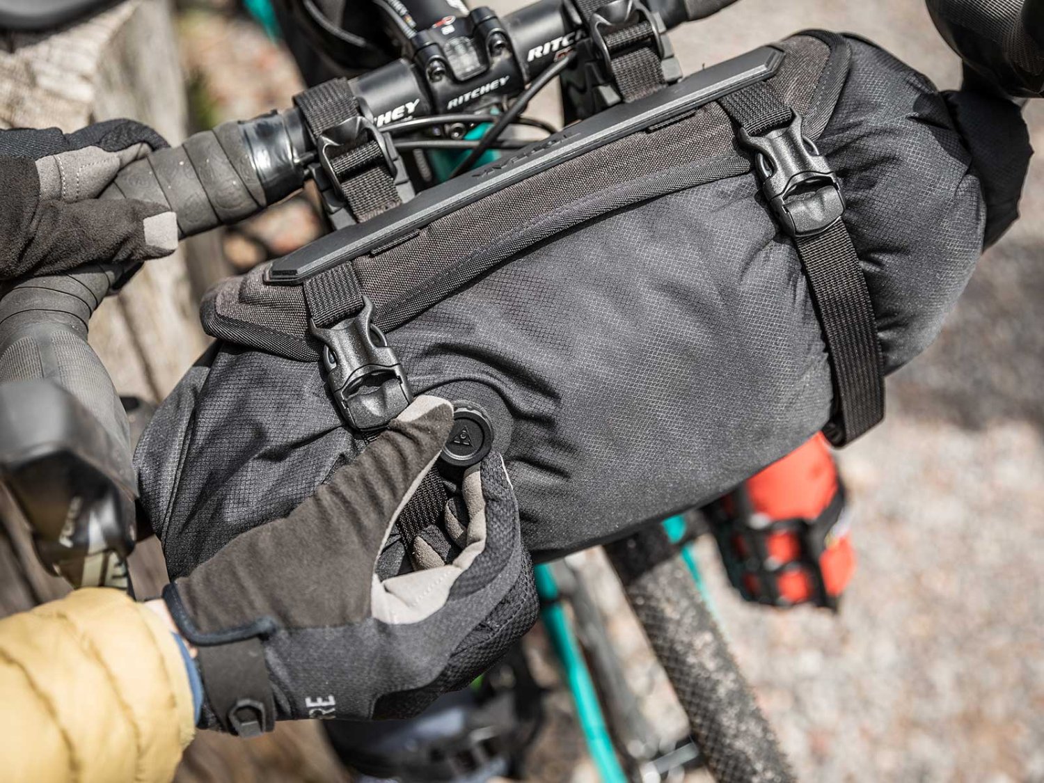 фото Сумка велосипедная topeak frontloader, на руль, 8 л, black, tbp-fl2b