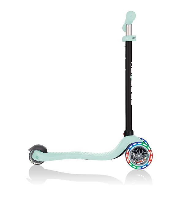 фото Самокат-трансформер globber go up sporty lights, трехколесный, детский, светящиеся колеса, мятный