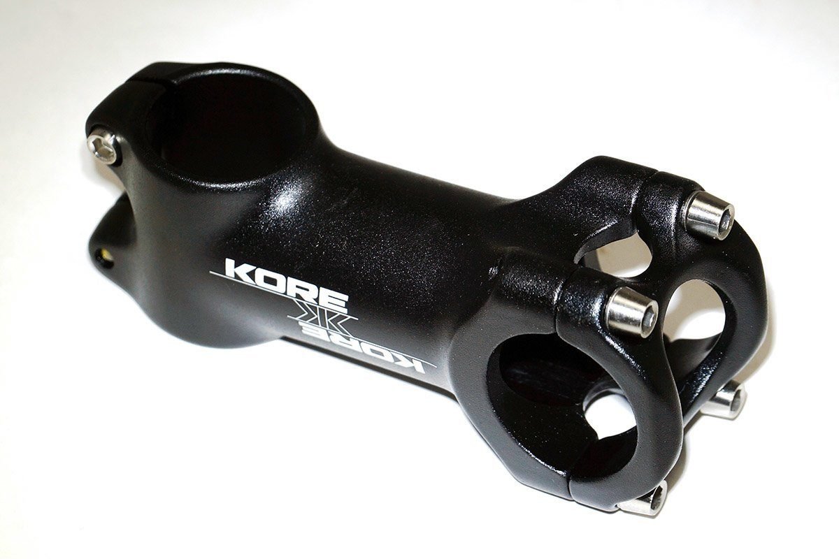 Вынос велосипедный KORE XCD1, AL-6061-T6, L-90mm, руль 31,8mm, угол наклона 6 градусов. черный, KORE XCD1 90mm вынос велосипедный fsa mtb 90mm 20° v17 175 0016078050