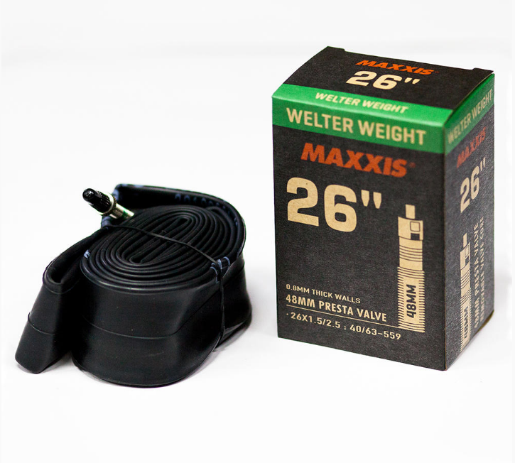Камера велосипедная MAXXIS WELTER WEIGHT, 26X1.5/2.5 (40/63-559), 0.8 мм, LFVSEP48 (B-C), EIB00137000 камера maxxis welter weight 29x1 9 2 35 ниппель schrader автониппель ib96822500