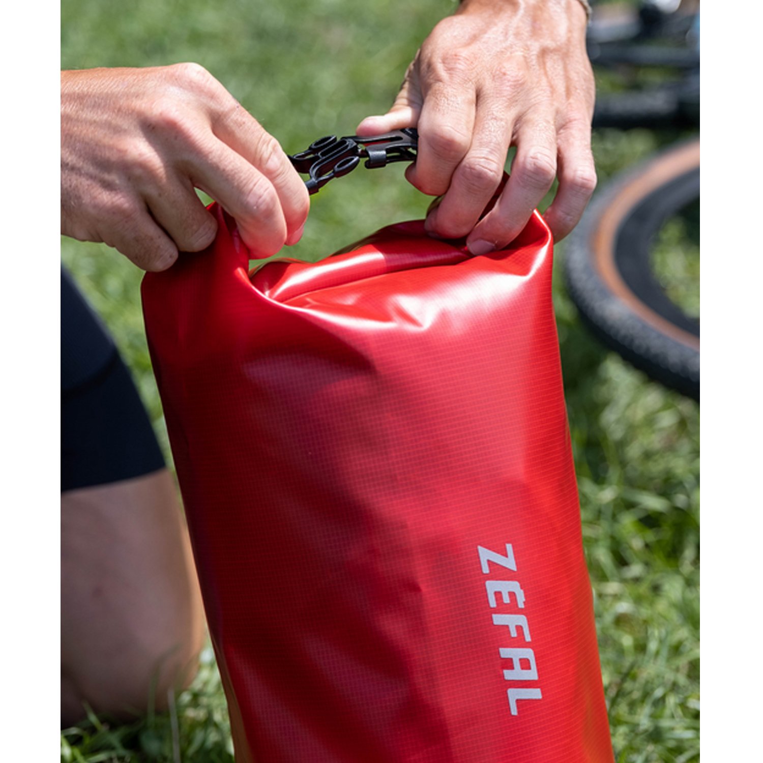 Сумка велосипедная Zefal Z Adventure F10 Front Bag, на руль, 10L, красный/черный, 2023, 7000 УТ-00337465 - фото 6