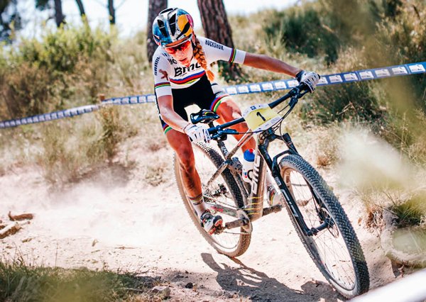 

Велосипед MTB BMC Fourstroke 01 THREE SLX Carbon/Brushed Alloy 2022, FS01THREE (цвет черный, размер L)