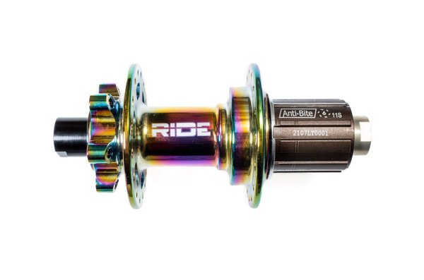 

Втулка задняя RIDE Boost 28h 12x148 Anti Bite Oil Slick, BX211ROIL28