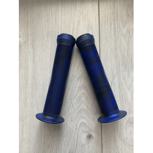 Грипсы велосипедные VELO VLG-411, Kraton, поверхность Anti Slip, с заглушками, 147мм, синие, VLG-411